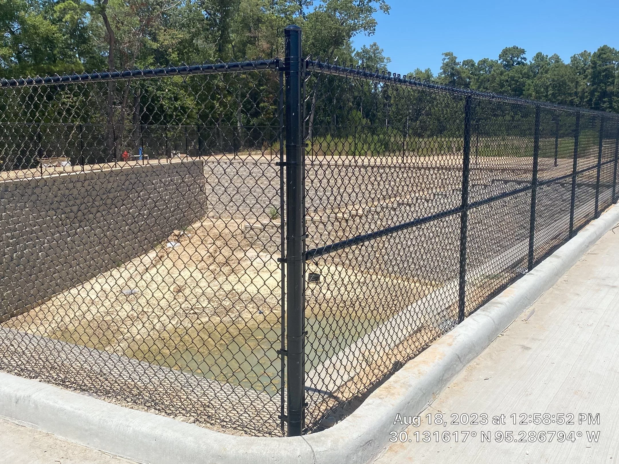 Chain link fence installation in Humble TX