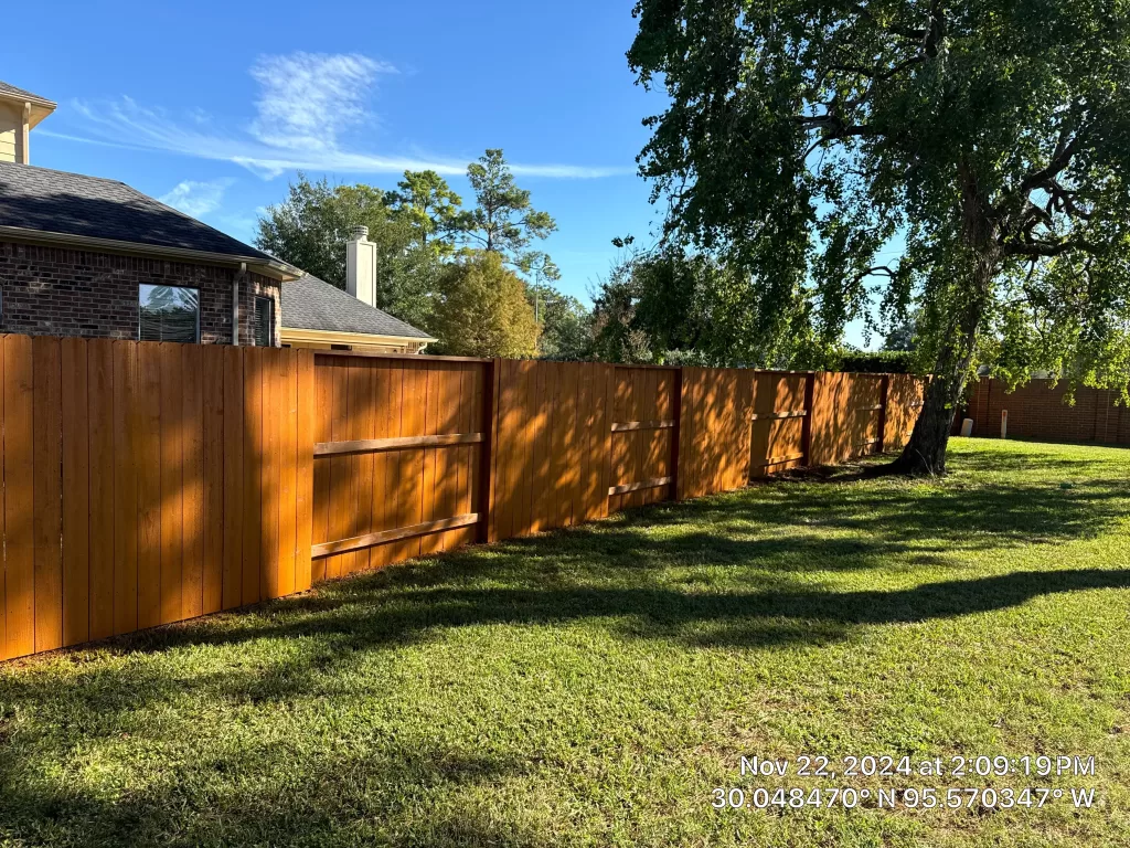 Custom fence installation in Spring TX by Astro Outdoor Designs fence company